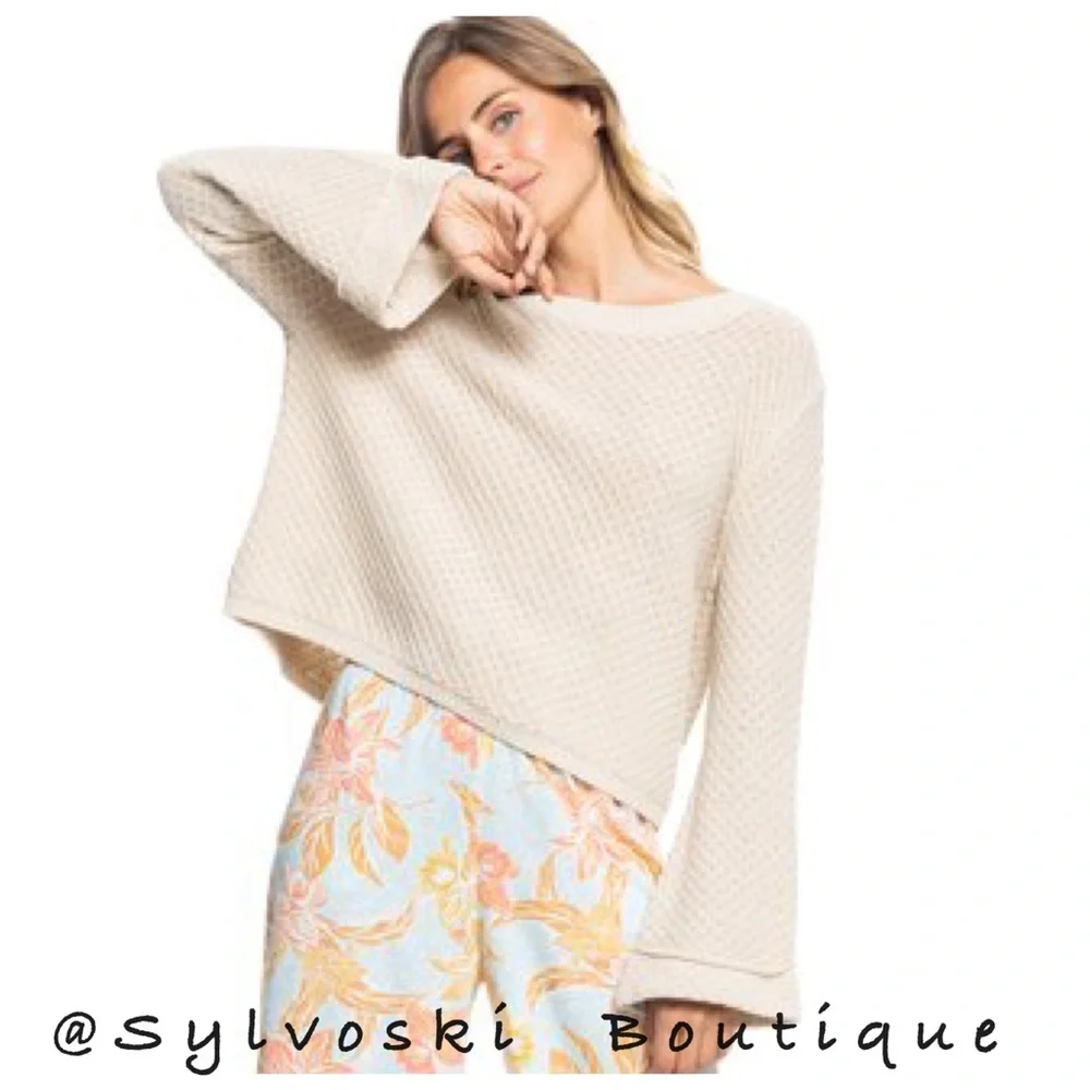 🔥 Faraway Shades - Sweatshirt for Young Women NWT - Picture 2 of 5